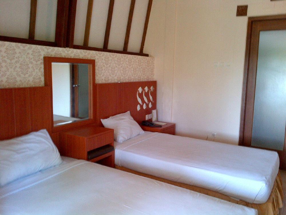 Hotel Tidar Malang Exterior foto